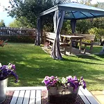 Con Piscinajardinbarbacoa Pontevedra