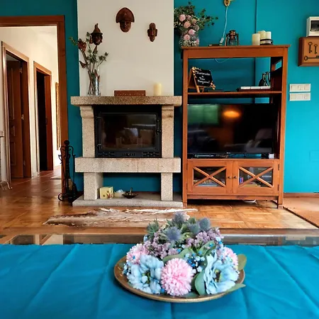 Nyaraló Con Piscinajardinbarbacoa